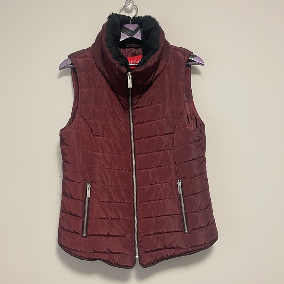 Guess Women's Front Runner Faux Fur Puffer Vest Size Medium - Picture 5 of 11